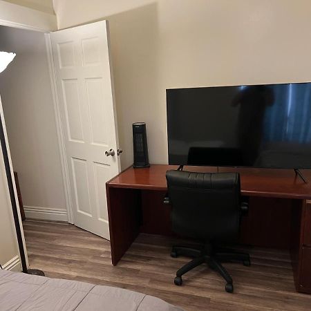 Private Los Angeles Room - Free Wifi, Ac, Tv, Private Fridge, Kitchen, Near Usc - Exposition Park - Usc Memorial Coliseum - Banc Of California Bmo Stadium - Downtown Los Angeles Dtla - University Of Southern California Usc!! Екстериор снимка