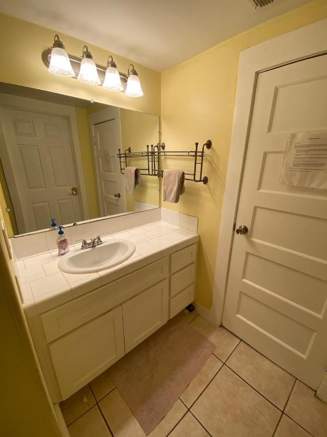 Private Los Angeles Room - Free Wifi, Ac, Tv, Private Fridge, Kitchen, Near Usc - Exposition Park - Usc Memorial Coliseum - Banc Of California Bmo Stadium - Downtown Los Angeles Dtla - University Of Southern California Usc!! Екстериор снимка
